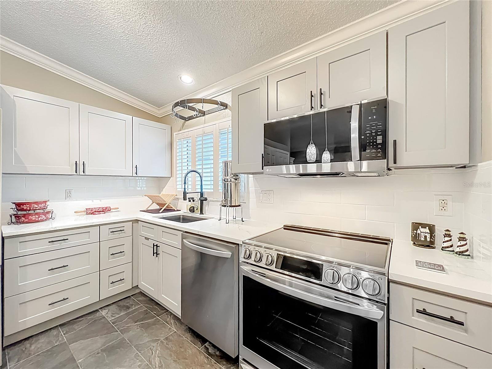 ALAFAYA WOODS PH 11 - Residential