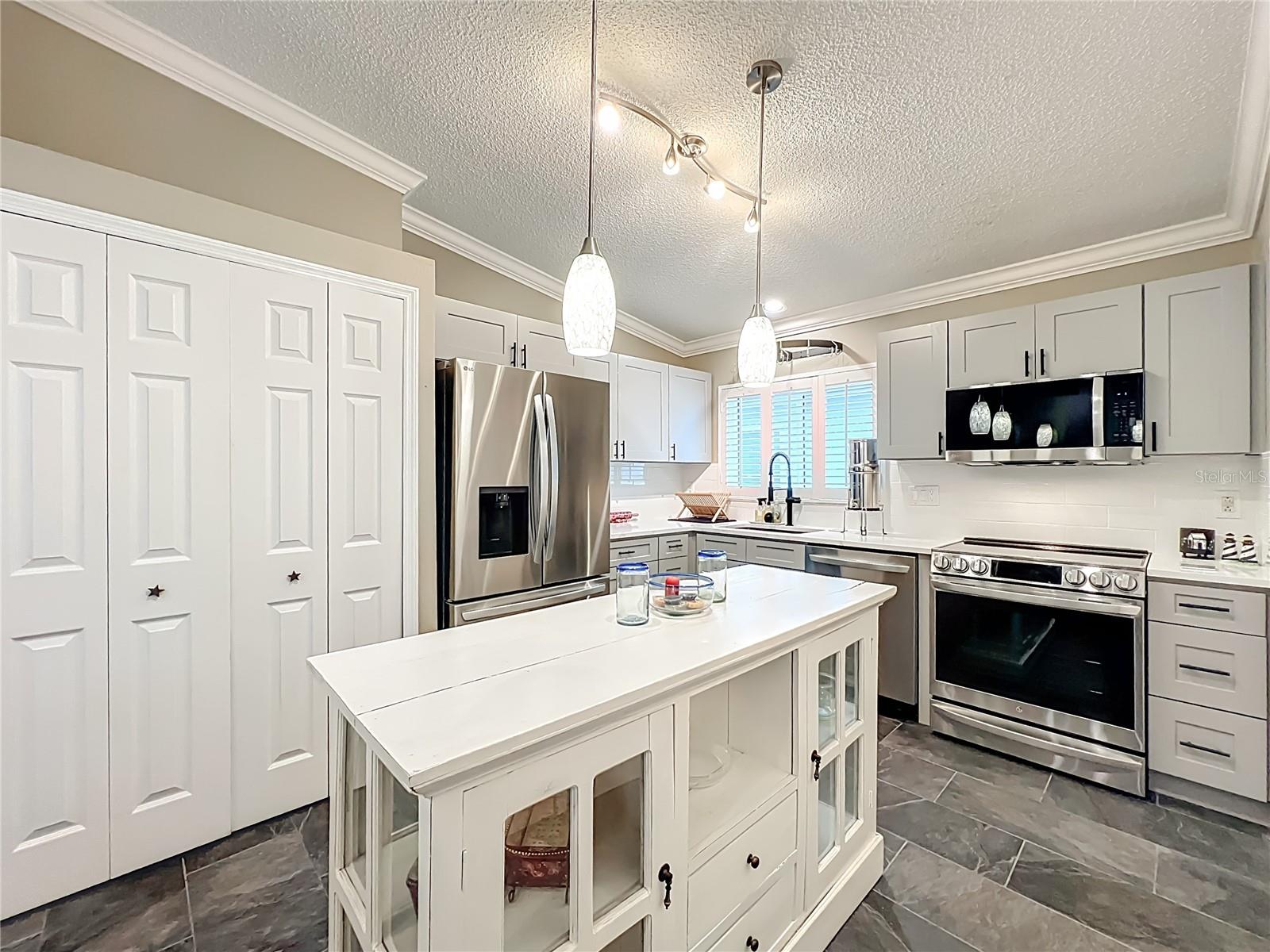 ALAFAYA WOODS PH 11 - Residential