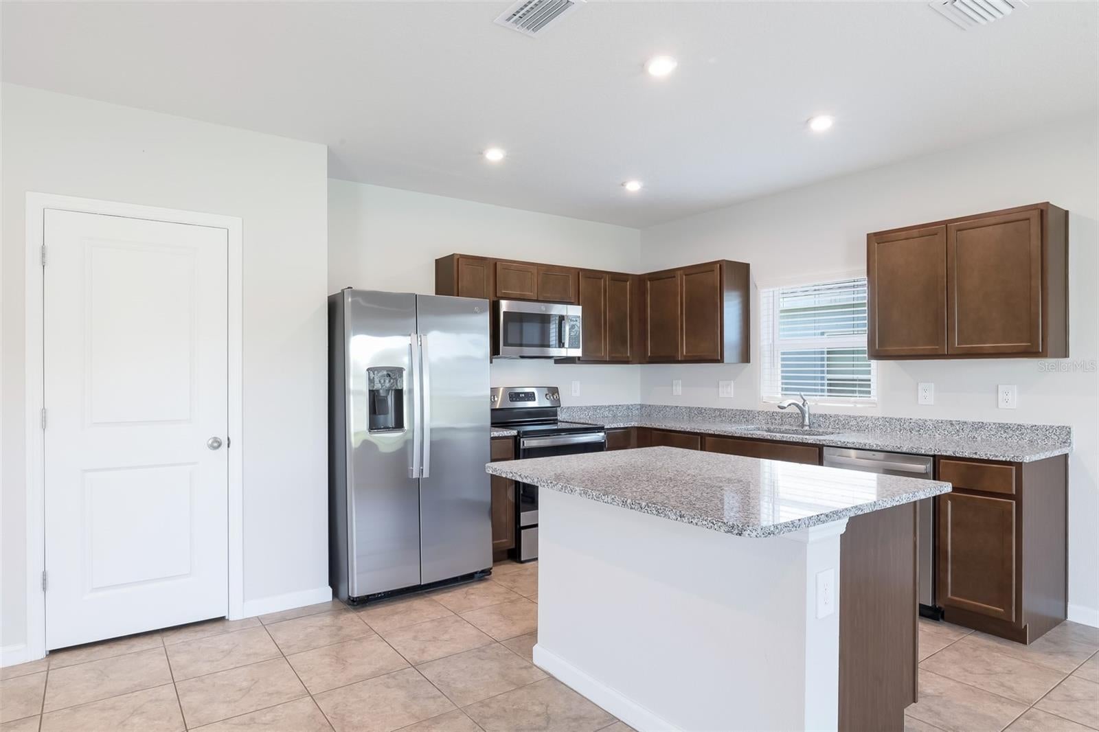 17131 11TH TERRACE E, BRADENTON, FL, 34212 2 17131 11TH TERRACE E