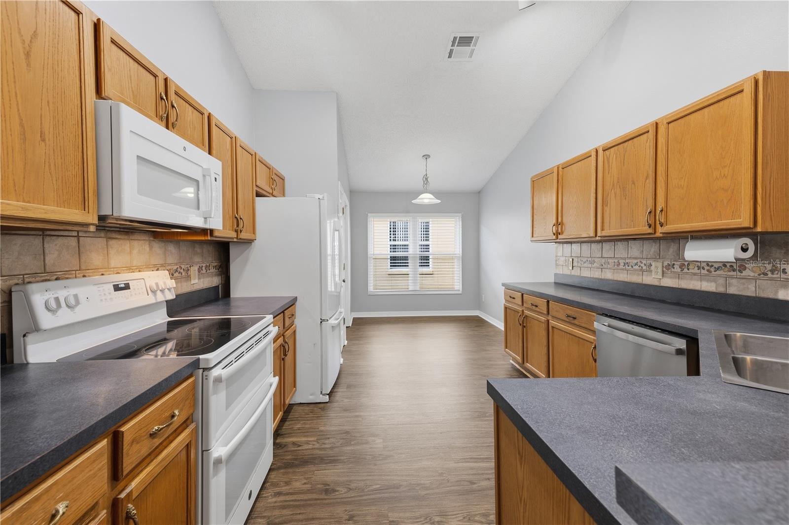 329 BRIGHTVIEW DRIVE