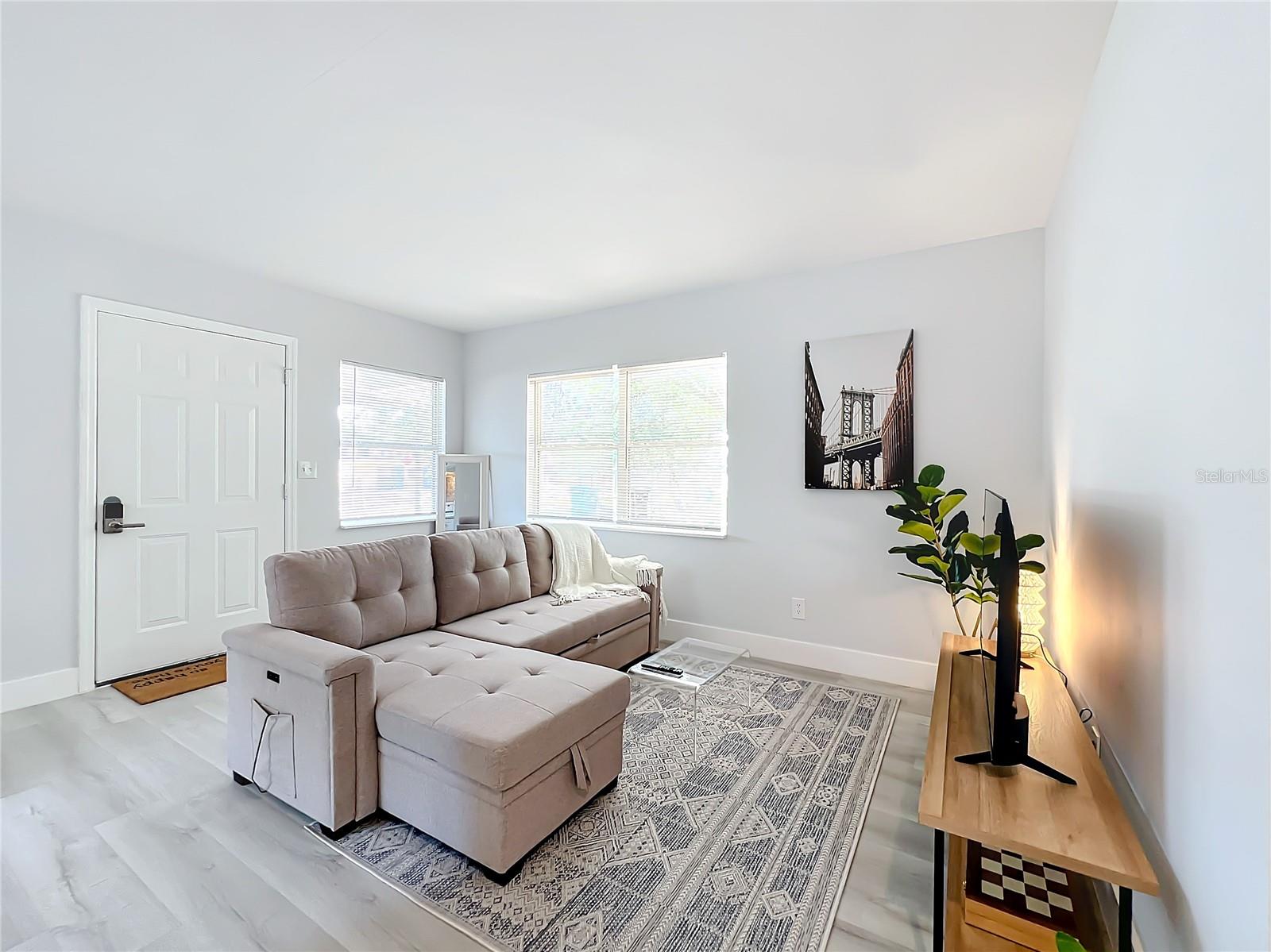 LAKE SUNSET SHORES - Residential Lease