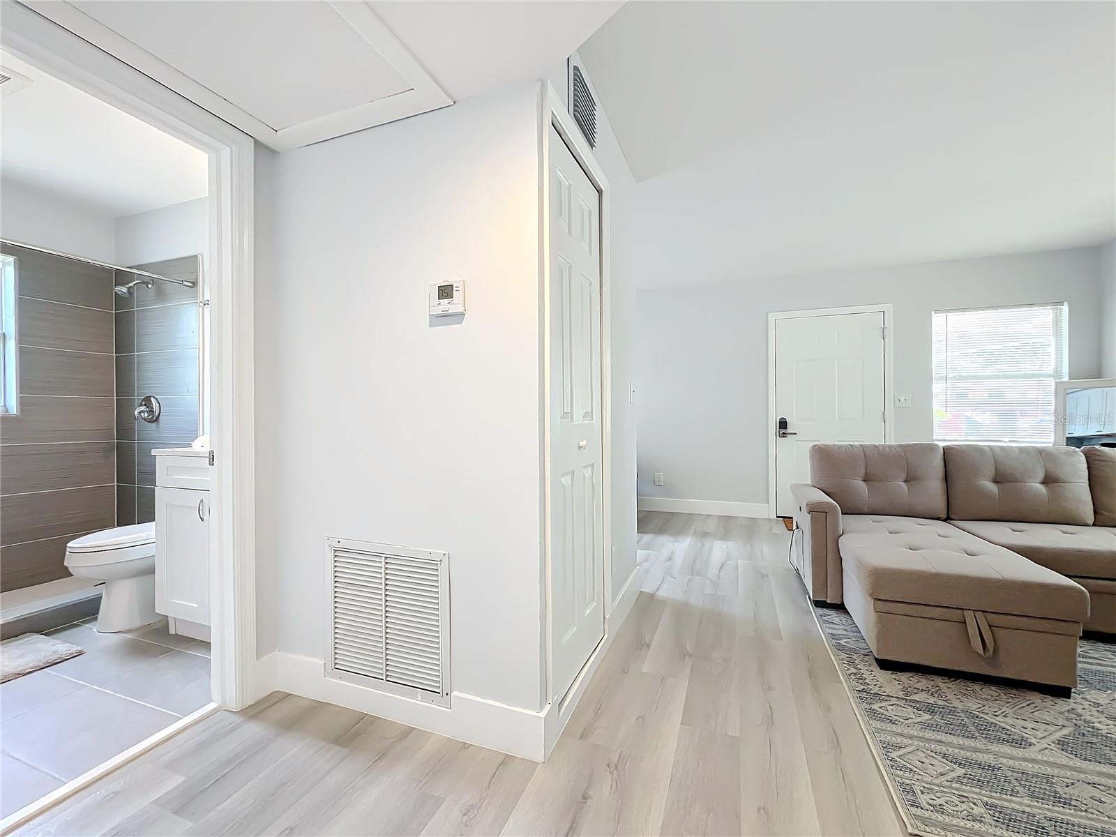 LAKE SUNSET SHORES - Residential Lease