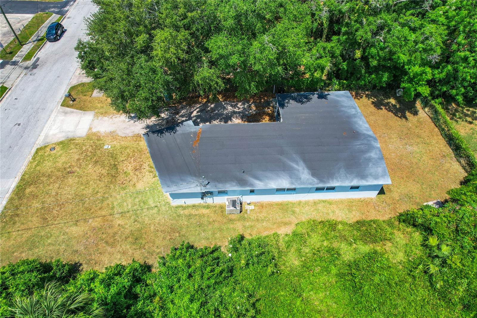 LAKE SUNSET SHORES - Residential Lease