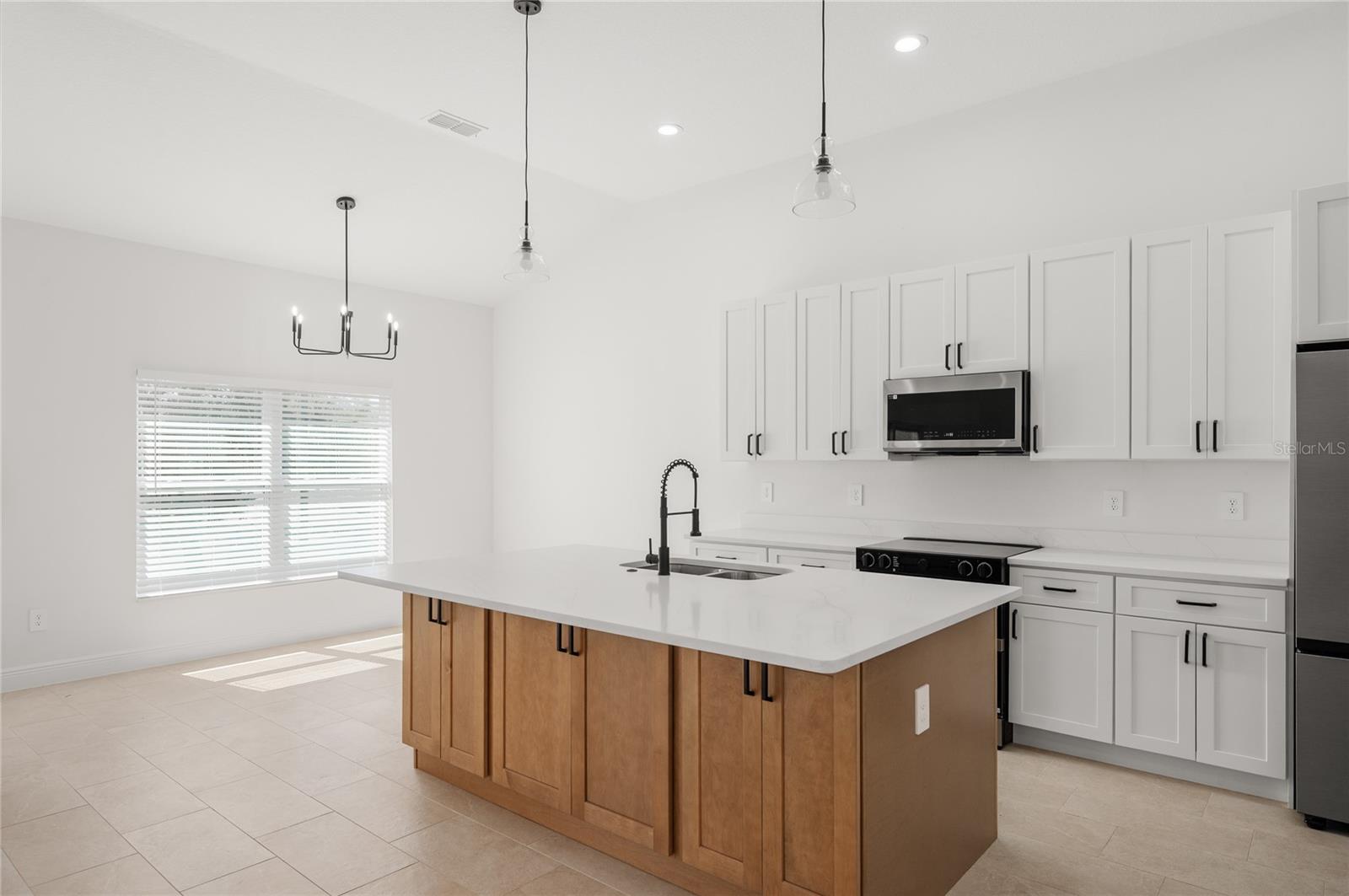 WOODHILLS - Residential