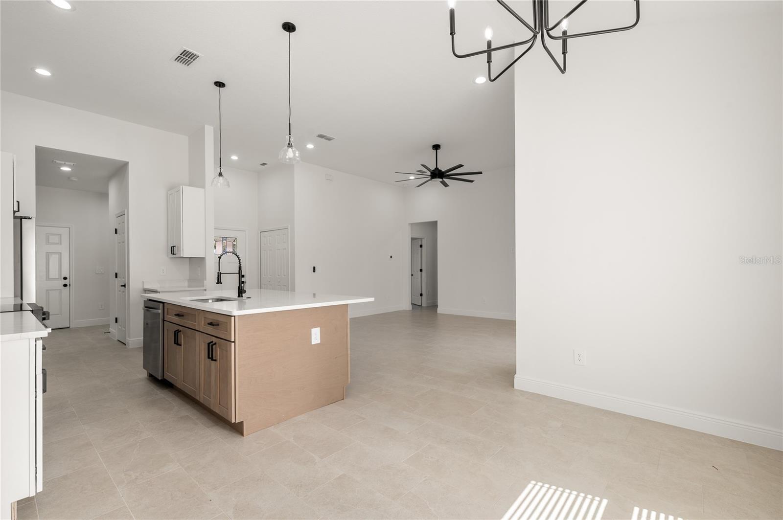 WOODHILLS - Residential