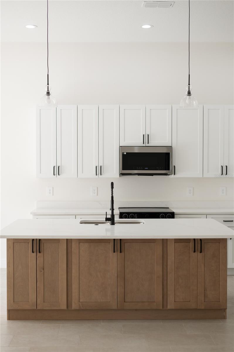 WOODHILLS - Residential