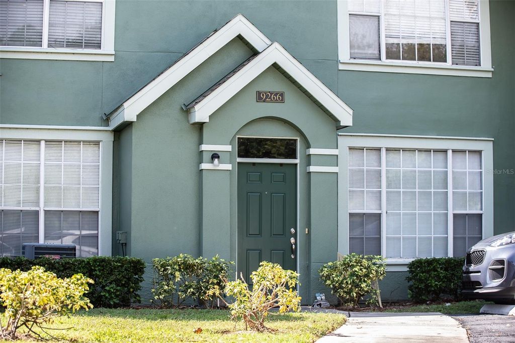 Photo of 9266 Lake Chase Island Way #9266, Tampa, FL 33626 (MLS # TB8414245)