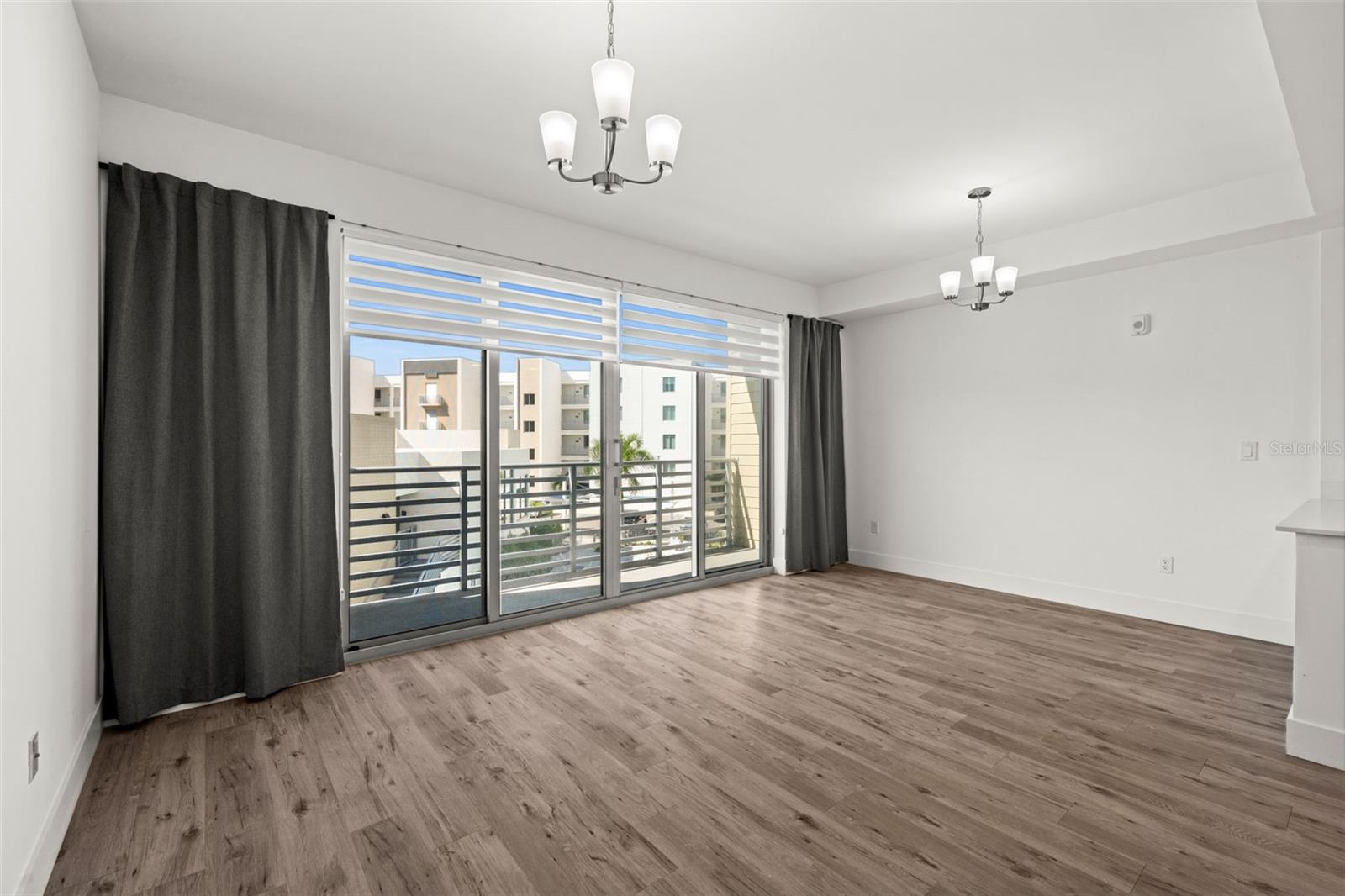 THE STRAND OF SARASOTA - Residential