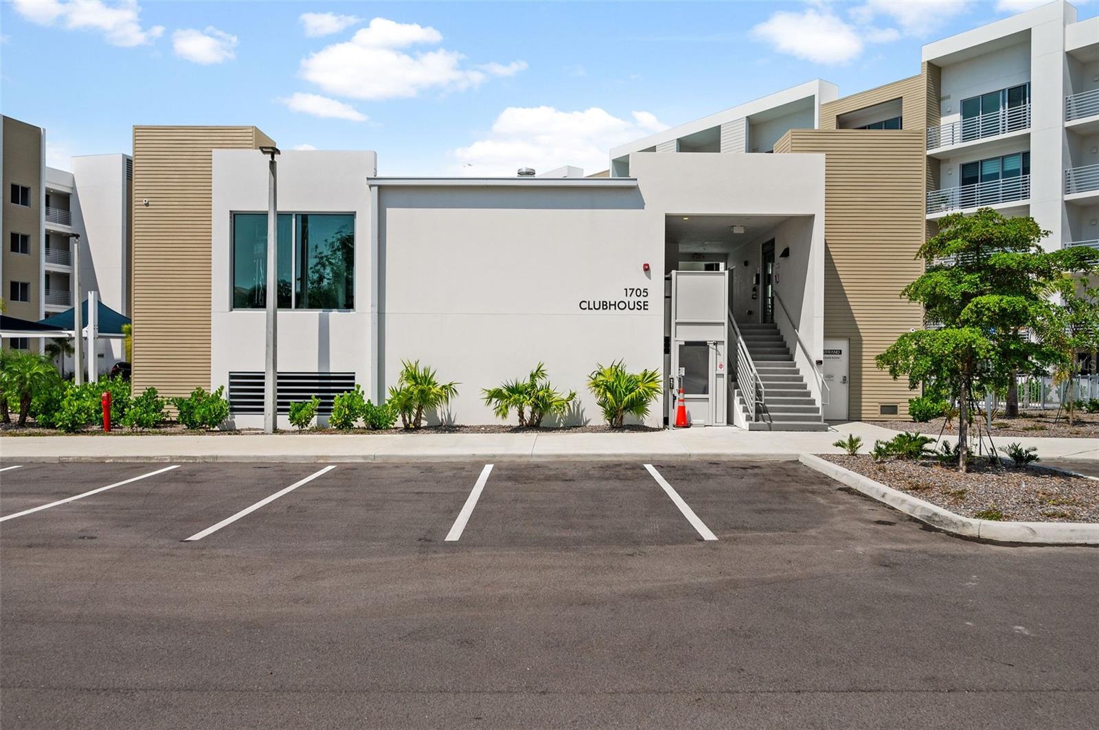 THE STRAND OF SARASOTA - Residential