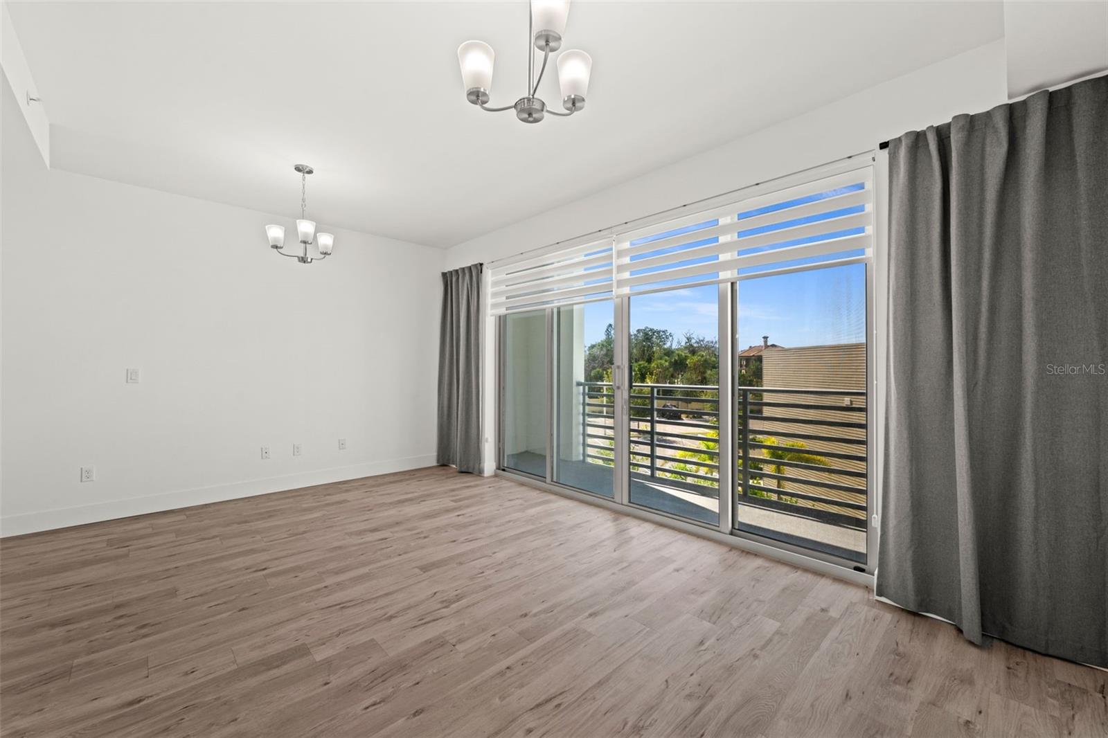 THE STRAND OF SARASOTA - Residential