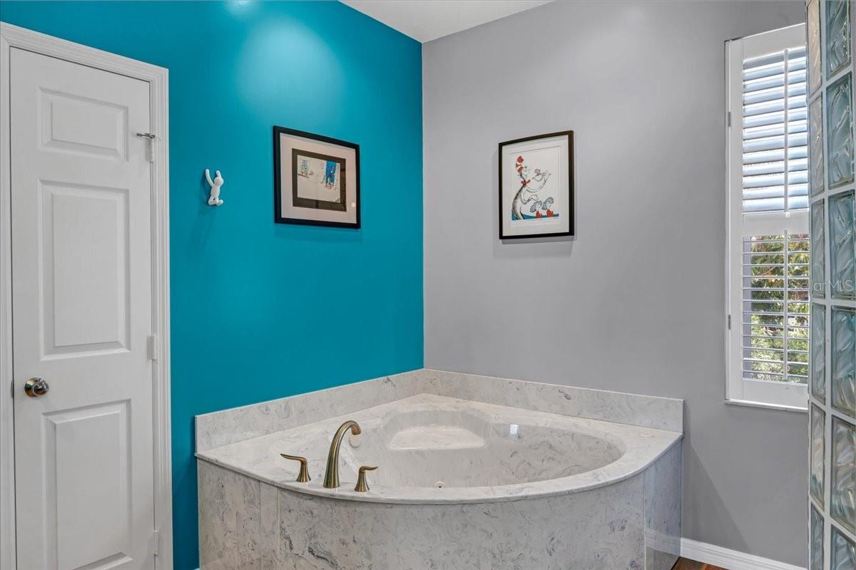 SOUTH DAVISTA FIRST ADD - Residential