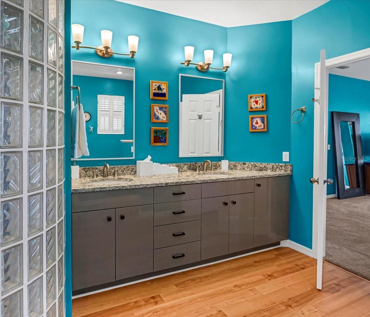 SOUTH DAVISTA FIRST ADD - Residential