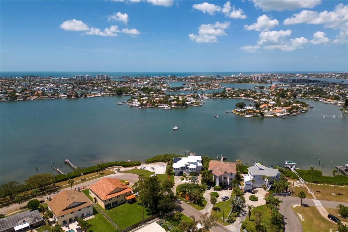 SOUTH DAVISTA FIRST ADD - Residential