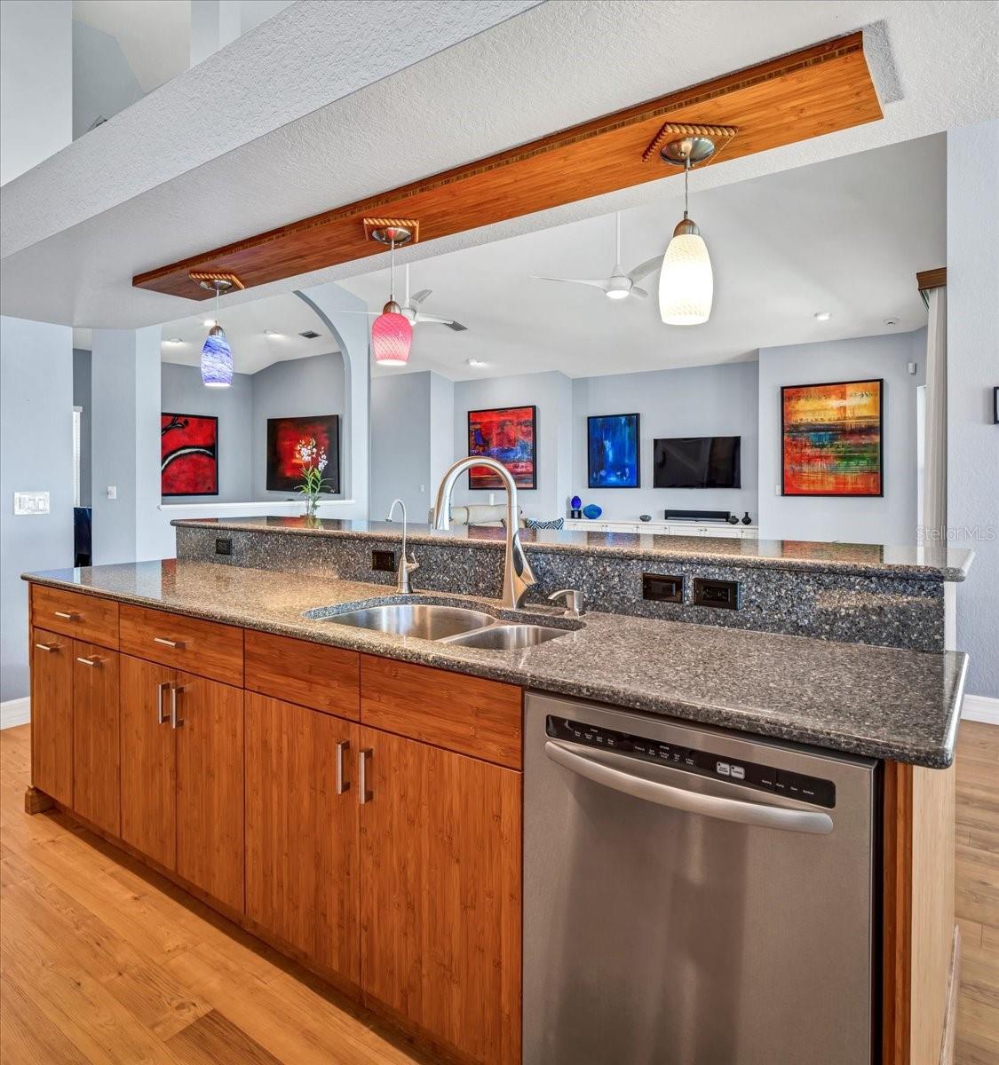 SOUTH DAVISTA FIRST ADD - Residential