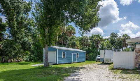 A home in PORT CHARLOTTE