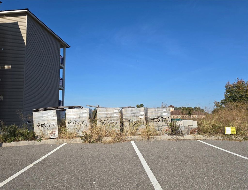 Photo of 811 Retreat Boulevard #201, Davenport, FL 33897 (MLS # S5138922)