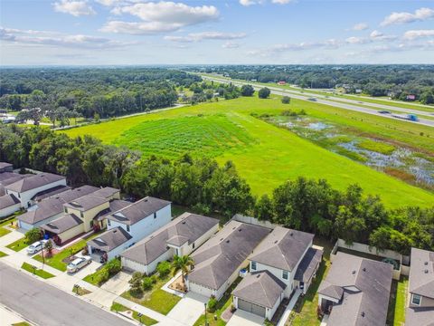 A home in LAKELAND