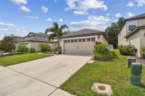 A home in LAKELAND