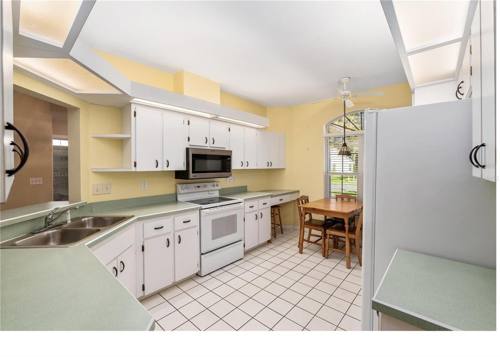 OAK RUN GOLFVIEW B - Residential Lease