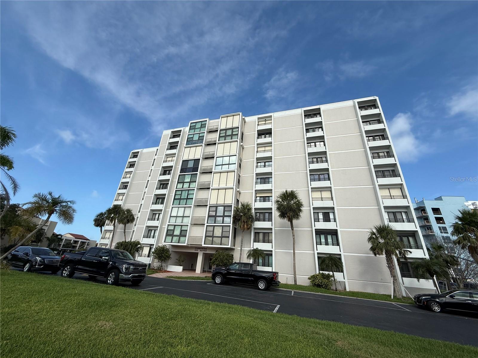 855 BAYWAY BOULEVARD 908