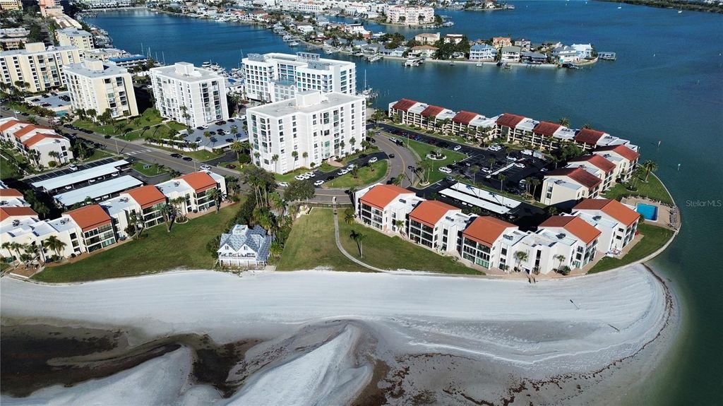 Photo of 855 Bayway Boulevard #908, Clearwater Beach, FL 33767 (MLS # TB8399395)