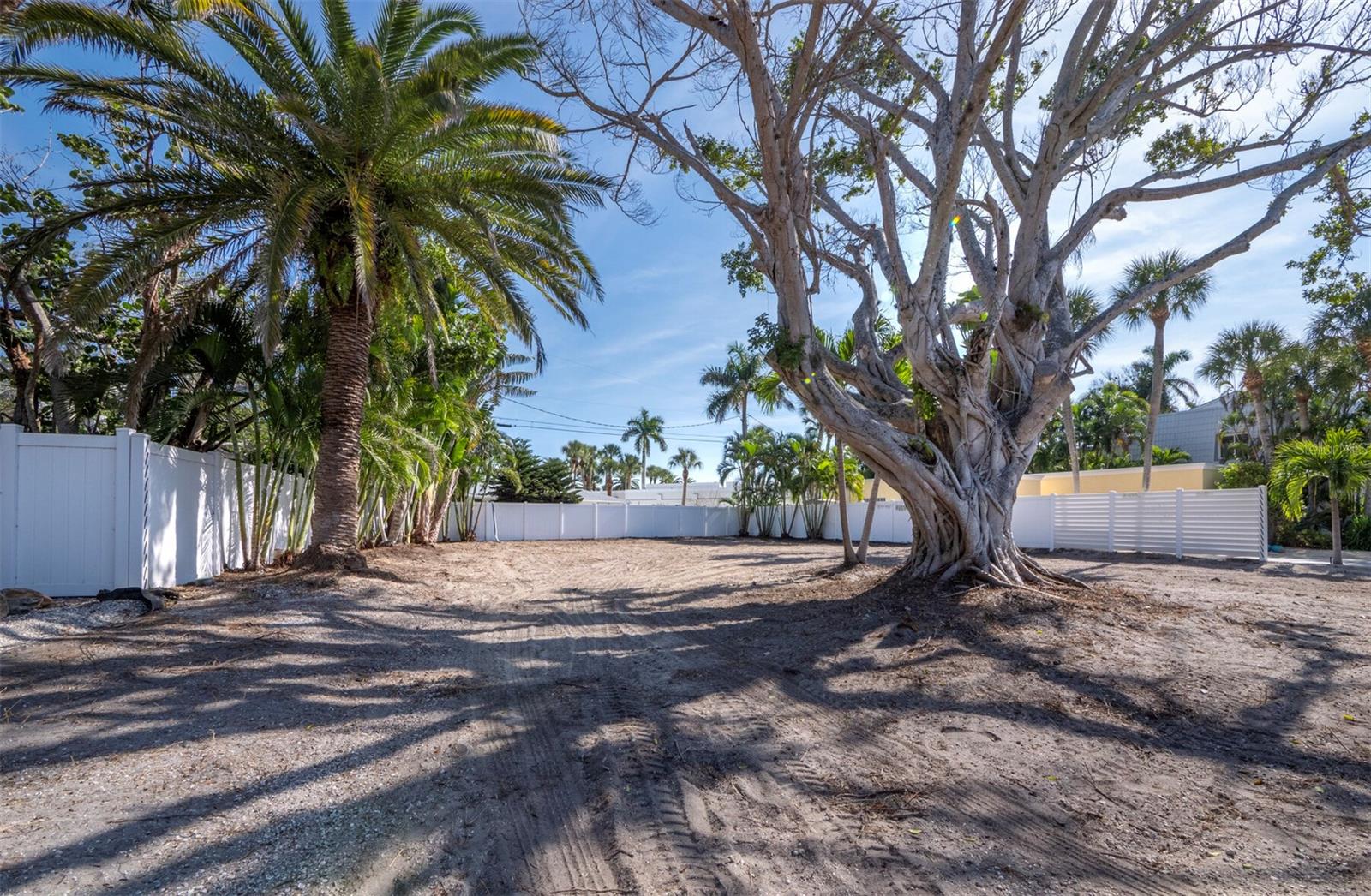 SAINT ARMANDS DIV JOHN RINGLING ESTATES - Land