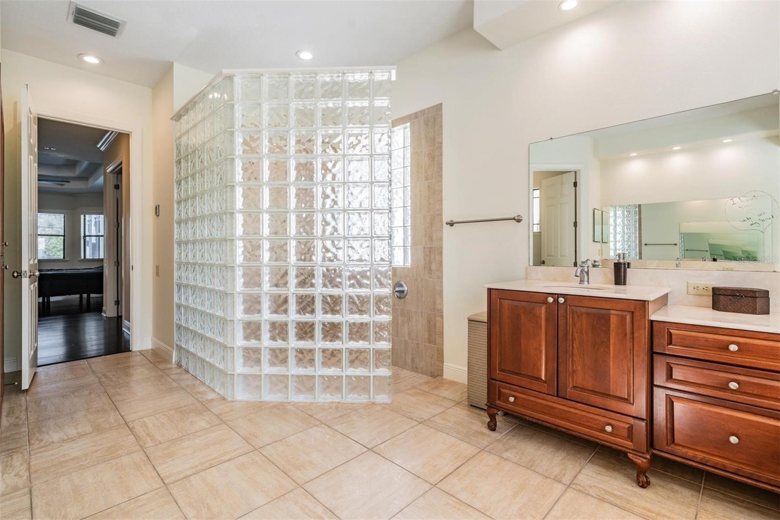 GREEN MEADOW - Residential