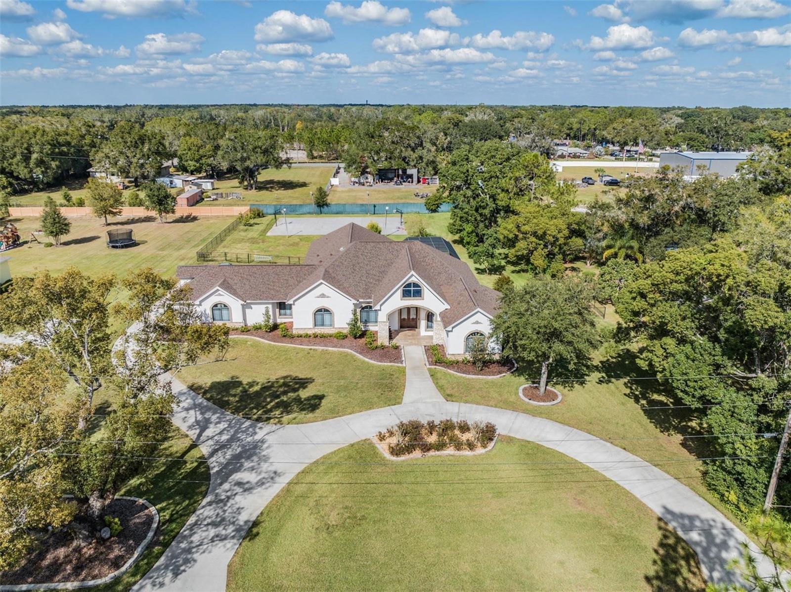 GREEN MEADOW - Residential