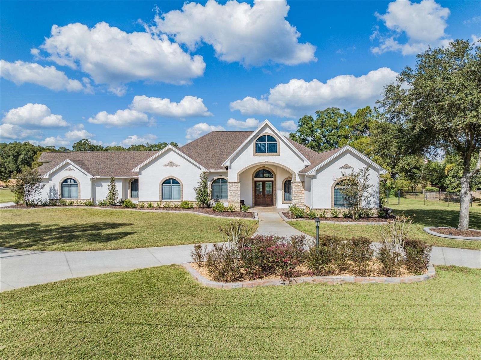GREEN MEADOW - Residential