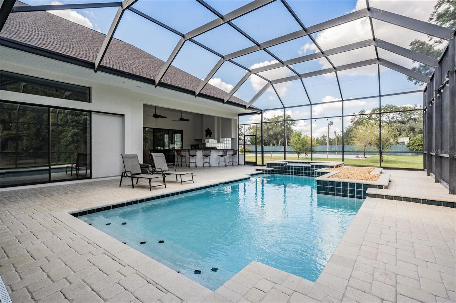 GREEN MEADOW - Residential