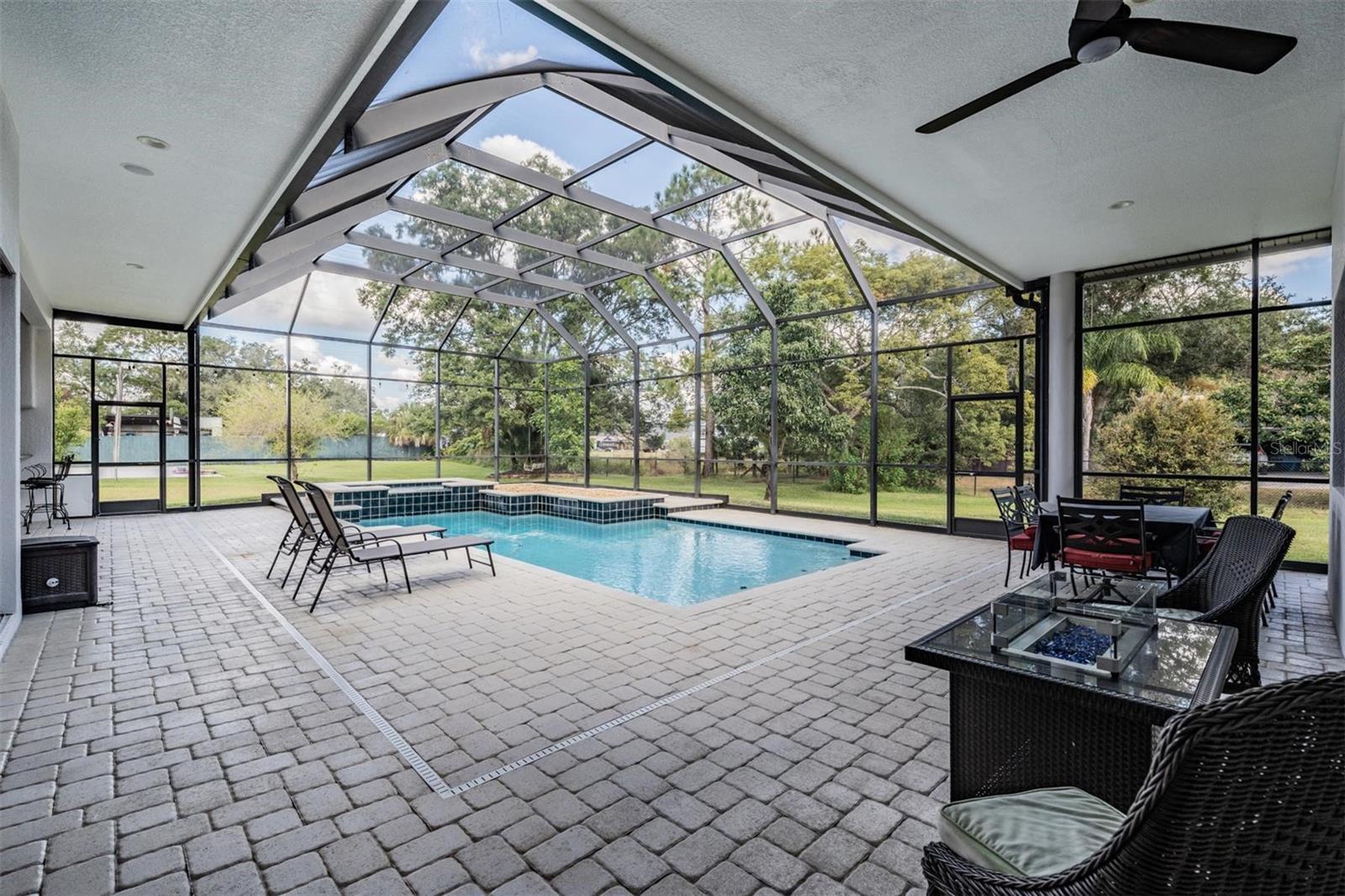 GREEN MEADOW - Residential