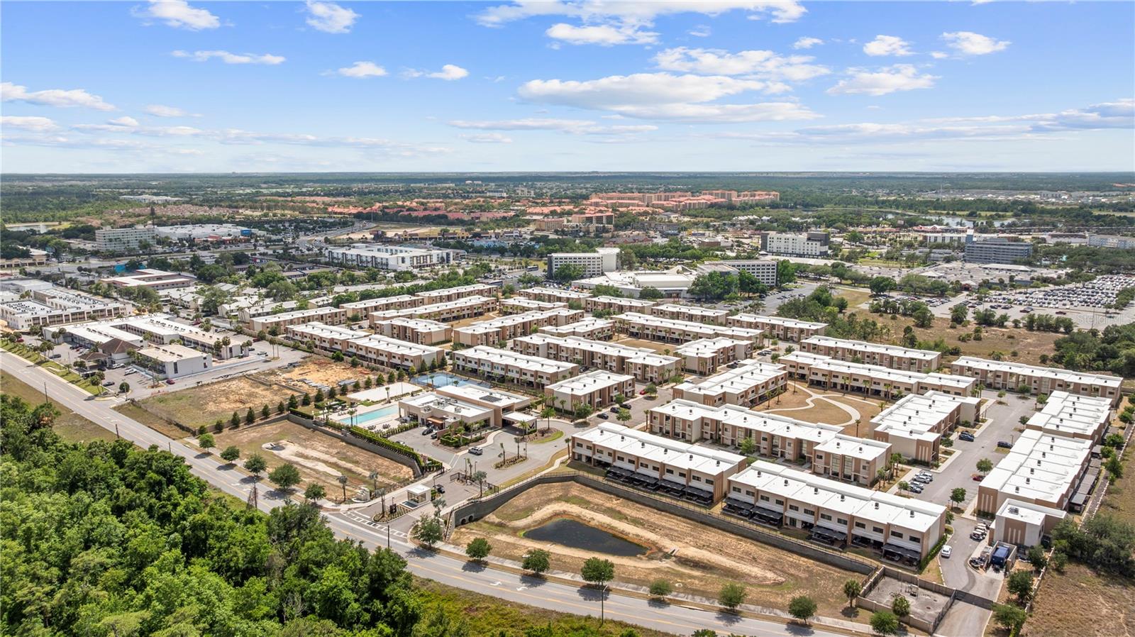 MAGIC VILLAGE - Residential