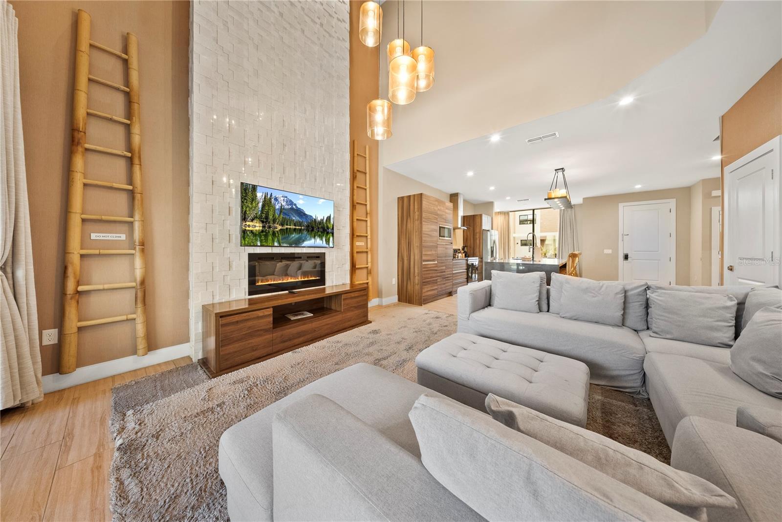MAGIC VILLAGE - Residential