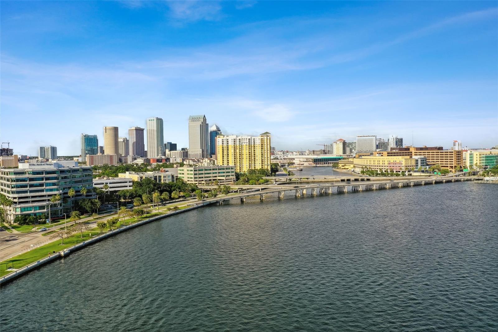 MACDILL TWNHMS - Residential