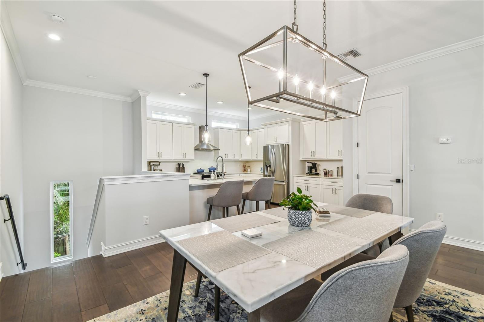 MACDILL TWNHMS - Residential