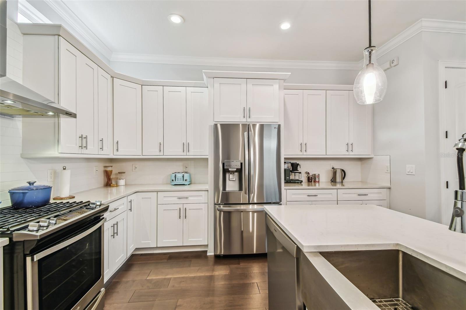 MACDILL TWNHMS - Residential