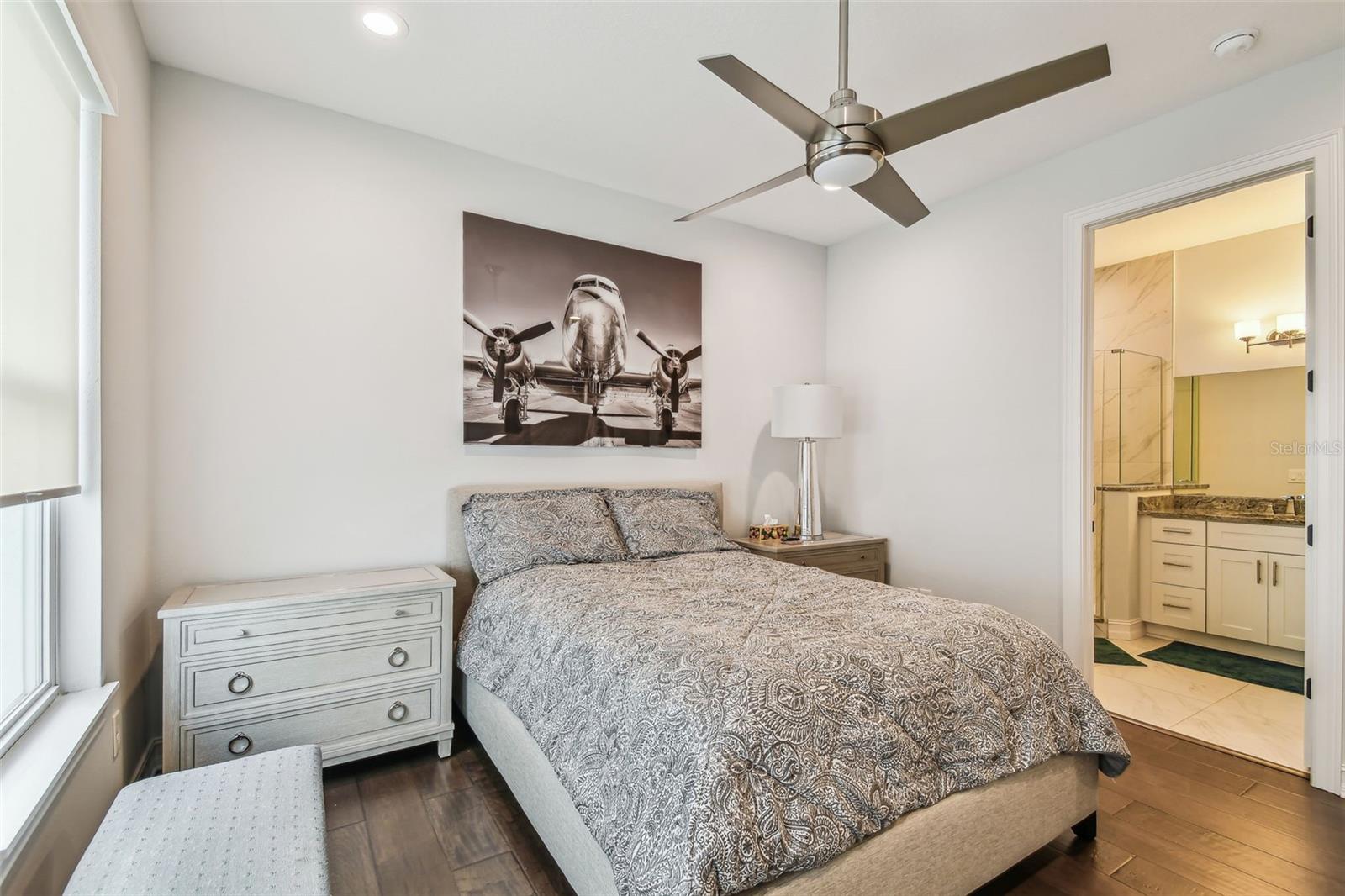 MACDILL TWNHMS - Residential