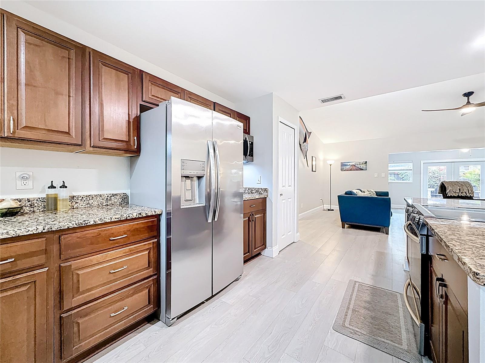 LAKEWOOD ESTATES SEC D - Residential