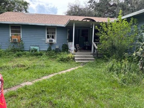 Photo of 215 John Carroll Road E, Lakeland, FL 33801 (MLS # L4955051)