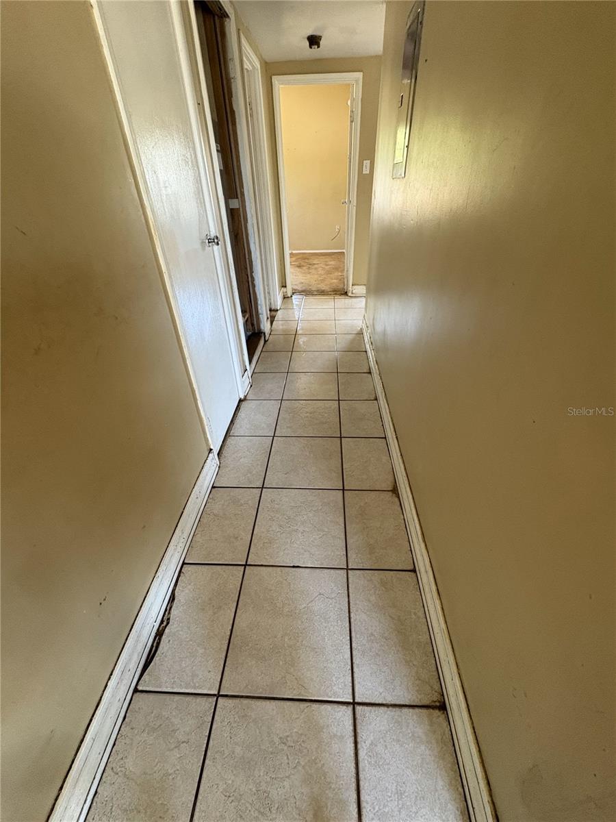 1120 IVY LANE