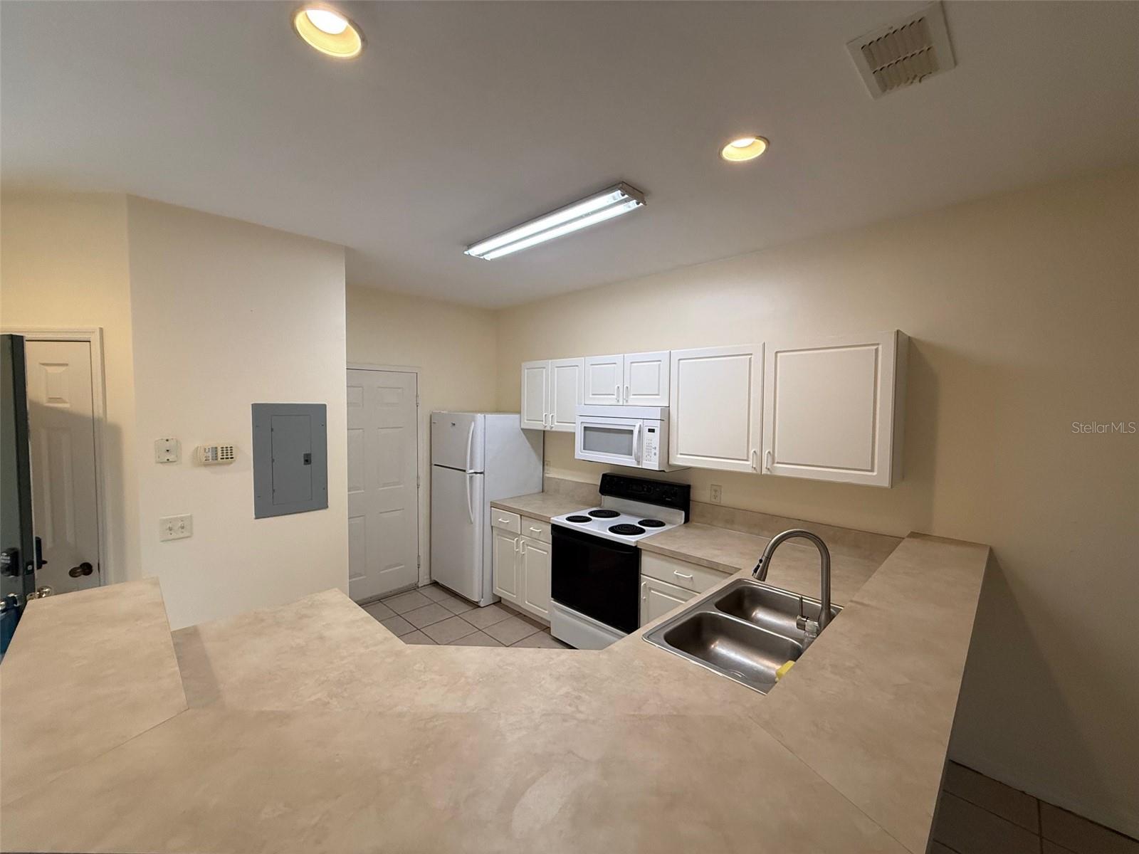 13200 W NEWBERRY ROAD 29