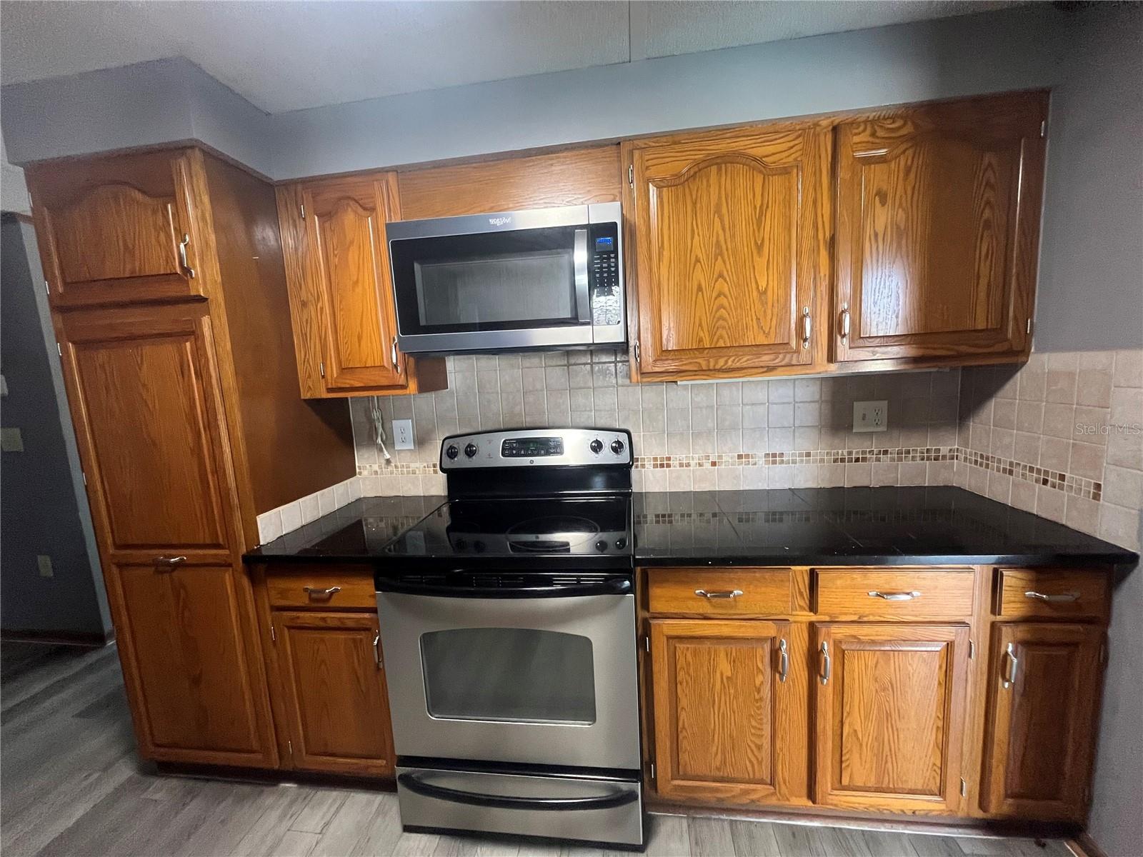 LAKE FOREST SUB - Residential