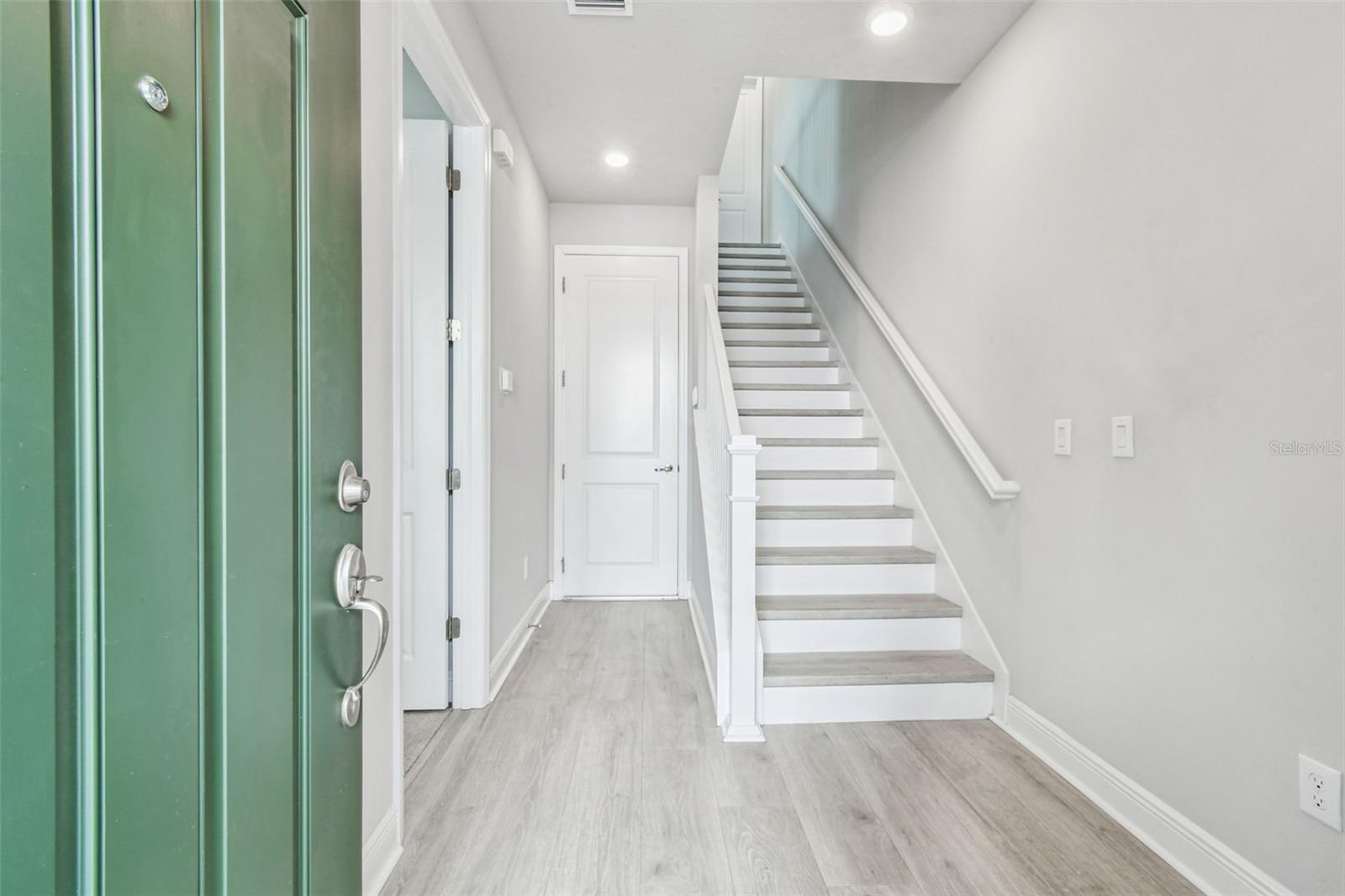 SOUTH TAMPANIA TWNHMS - Residential