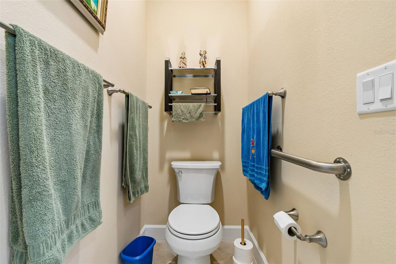 OAKLEY GREEN CONDO - Residential