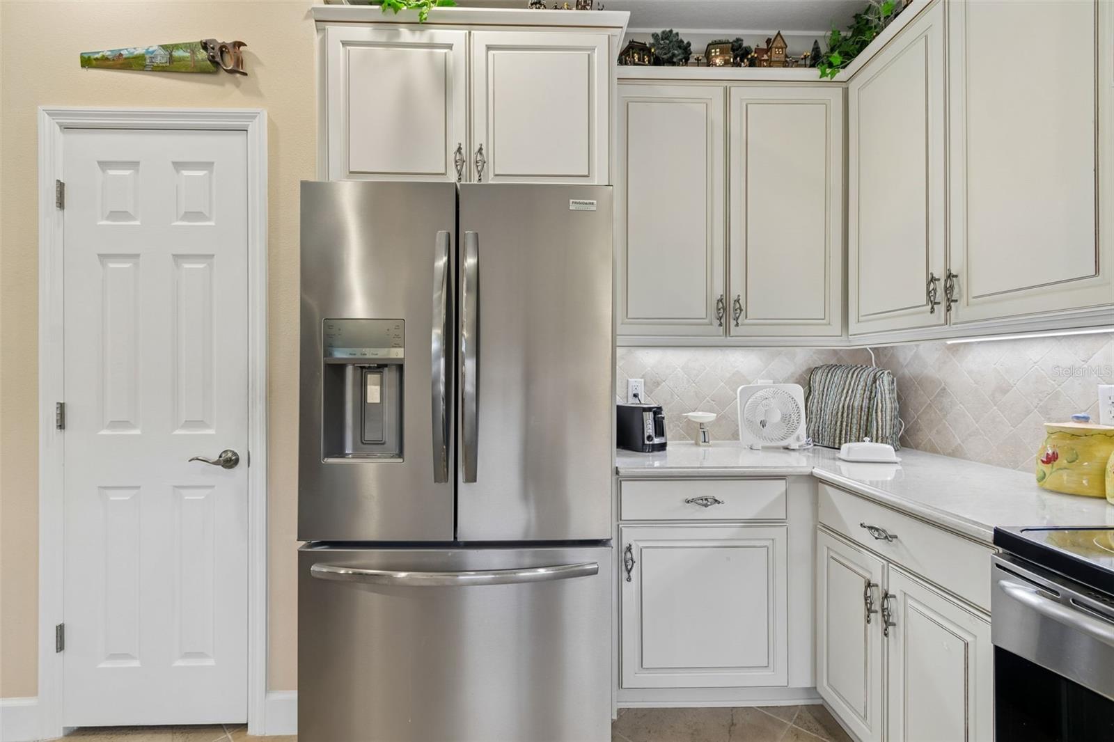 OAKLEY GREEN CONDO - Residential