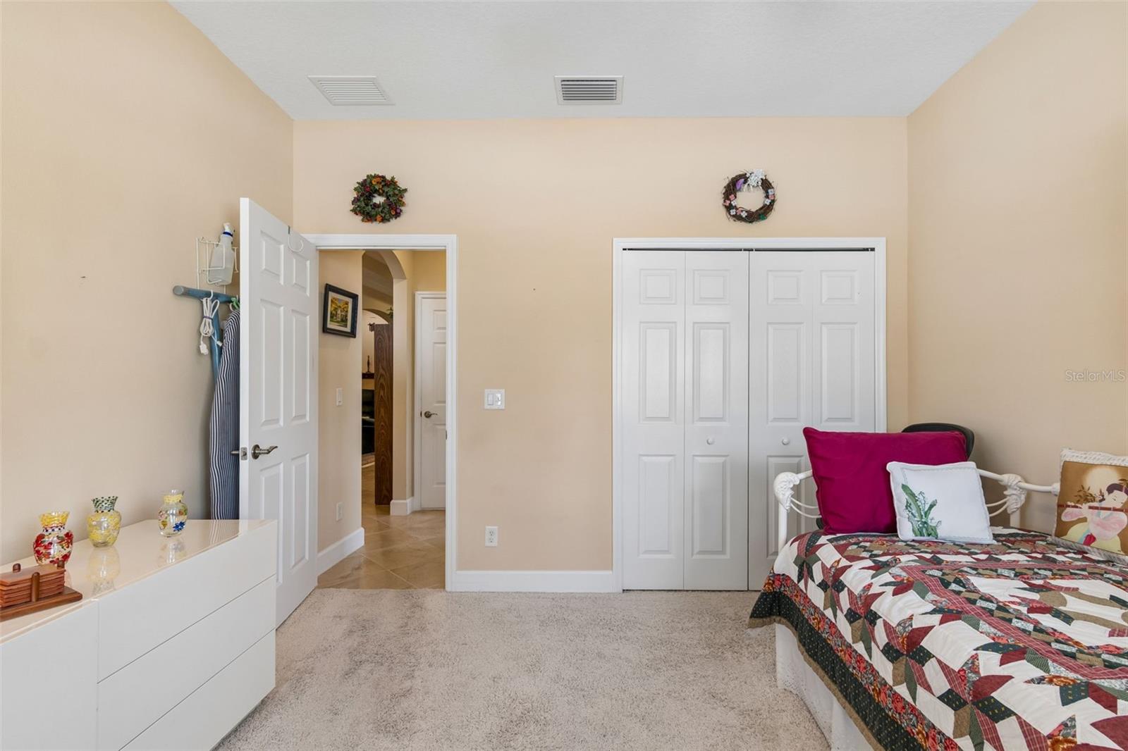 OAKLEY GREEN CONDO - Residential