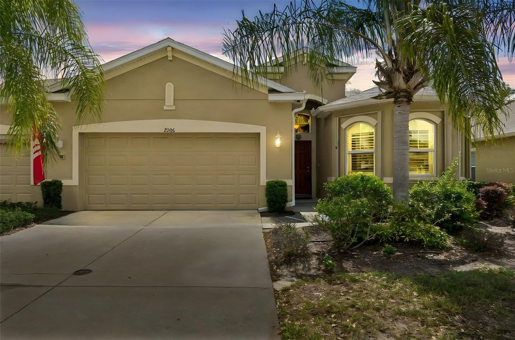 Photo of 2306 Oakley Green Drive #62, Sun City Center, FL 33573 (MLS # TB8491730)