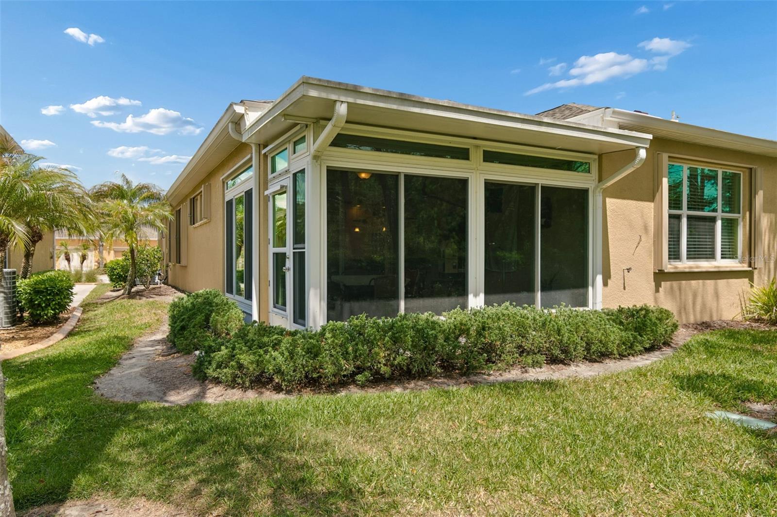 OAKLEY GREEN CONDO - Residential