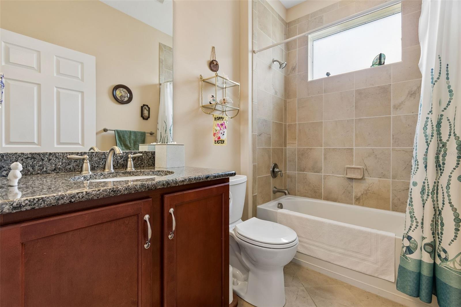 OAKLEY GREEN CONDO - Residential