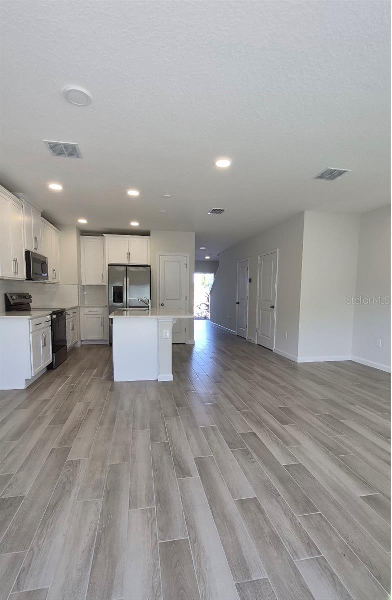 EDEN AT CROSS PRAIRIE PH 2 - Residential Lease